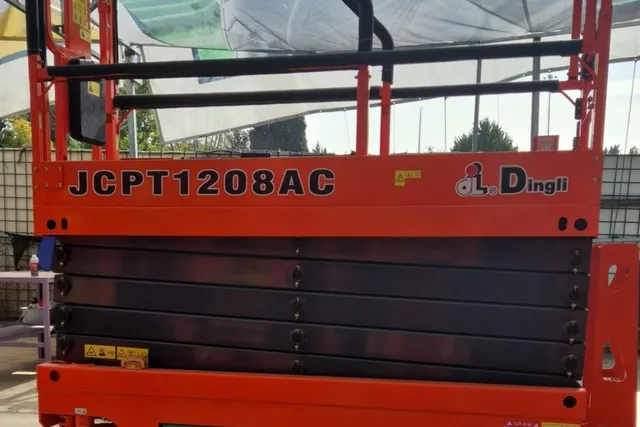 במת מספריים Dingli 1208