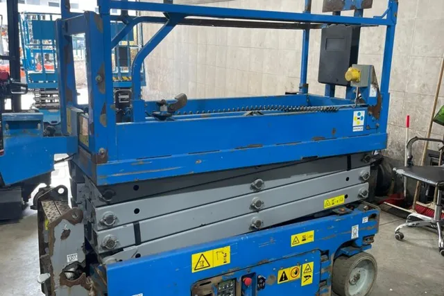 במת מספריים Genie GS-1932m