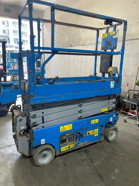 Genie GS-1932m - במת מספריים של ליפטרנט